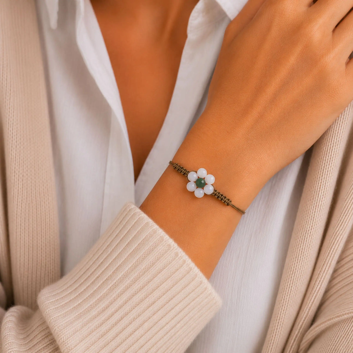 Margaux - Bracelet fleur Péristérite & Jade Néphrite